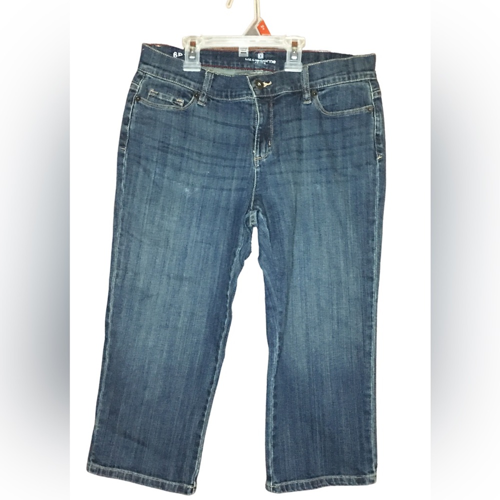 Womens petite size 6 jean capris